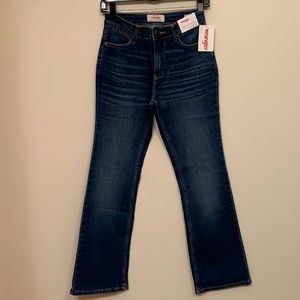 DONATED NWT Wrangler high rise bold boot jeans. 5⭐️Seller/Posh Ambassador. PFSF
